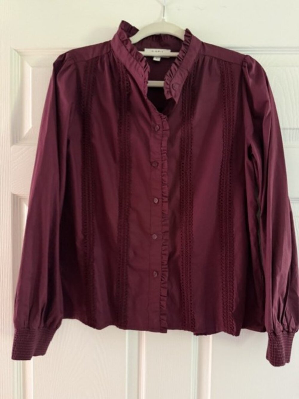 Avara Clothing Top Size Small